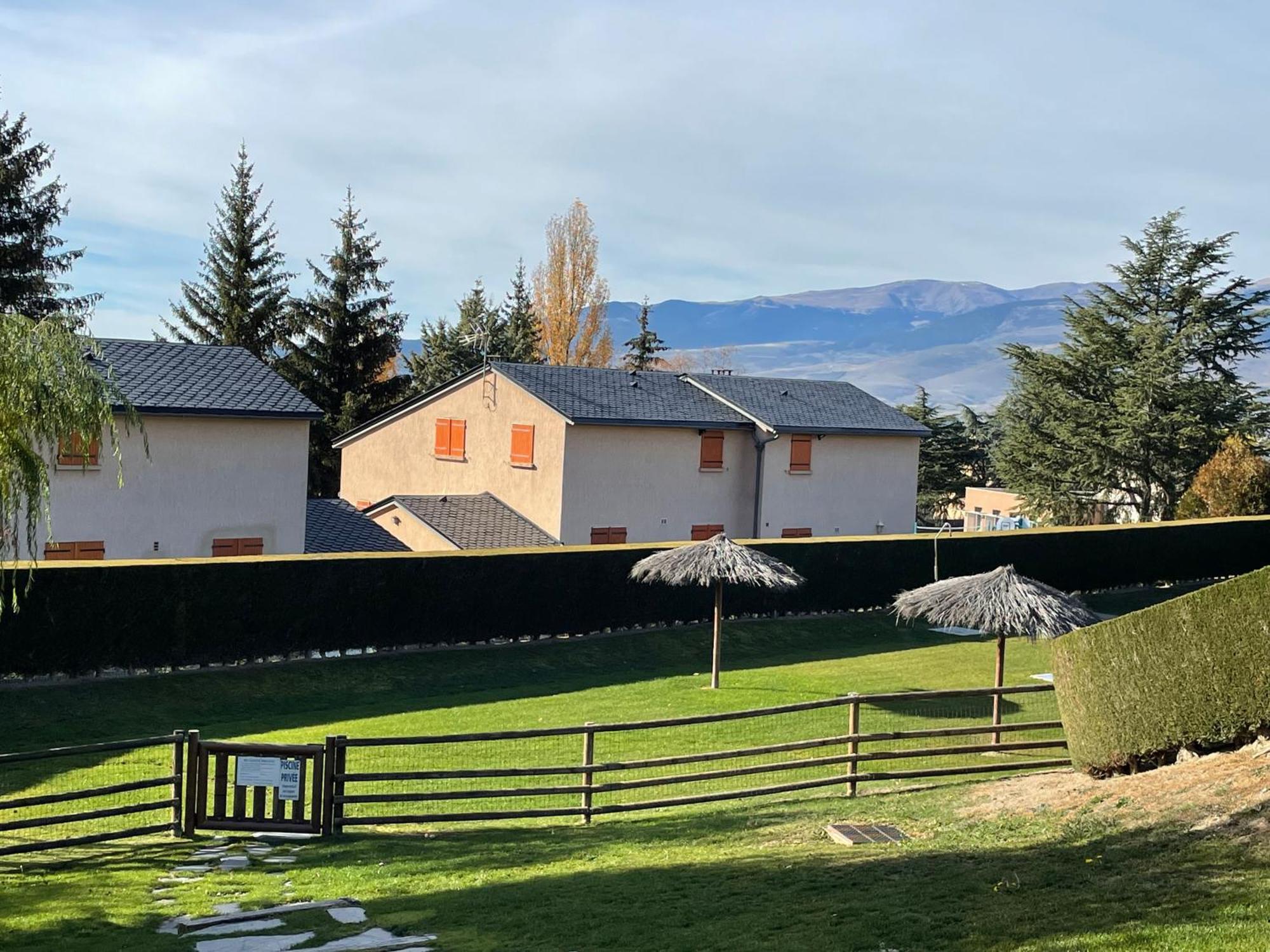 Apartamento Renovado Con Jardin Privado, Parking ,Wifi Y Piscina Osséja Eksteriør billede
