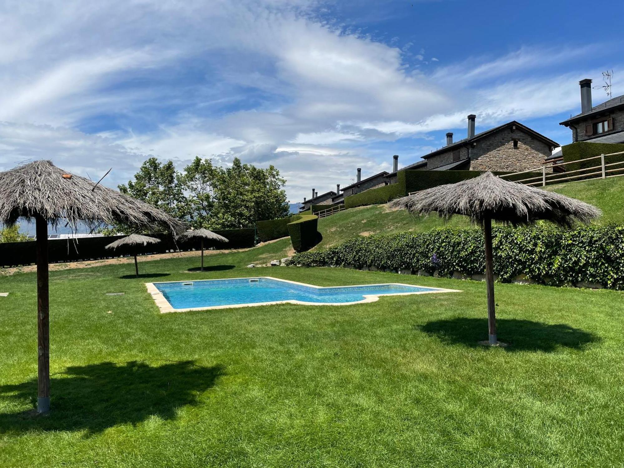 Apartamento Renovado Con Jardin Privado, Parking ,Wifi Y Piscina Osséja Eksteriør billede