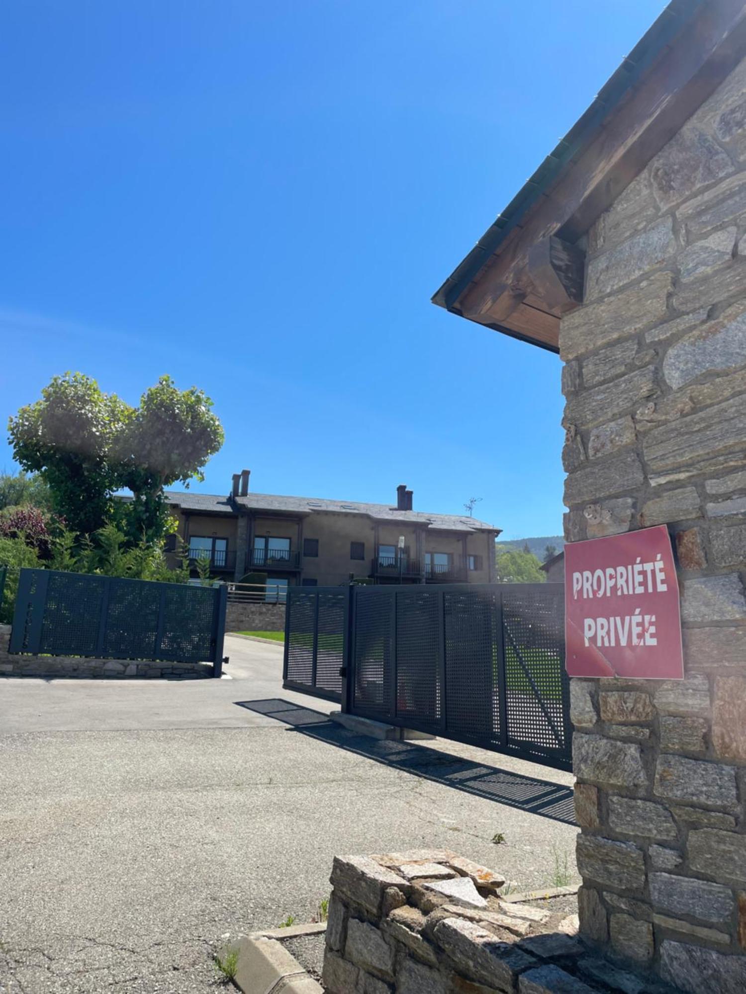 Apartamento Renovado Con Jardin Privado, Parking ,Wifi Y Piscina Osséja Eksteriør billede