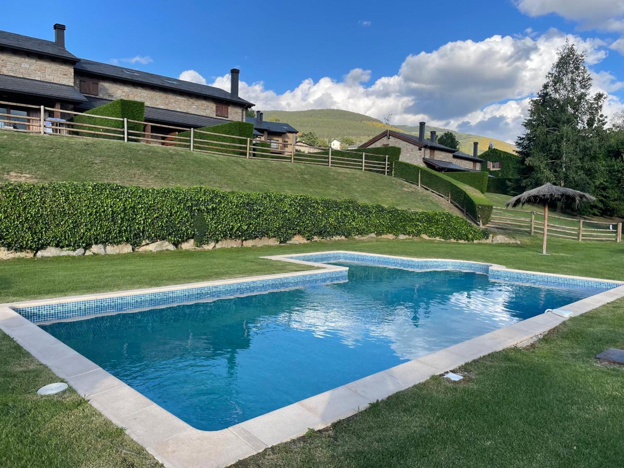 Apartamento Renovado Con Jardin Privado, Parking ,Wifi Y Piscina Osséja Eksteriør billede